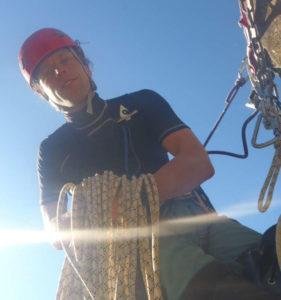 Simon guide spéléo et canyon à la Réunion
