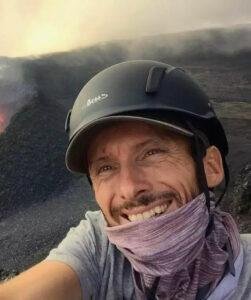 Benoit Lincy est guide sur le volcan Piton de la Fournaise à la Réunion